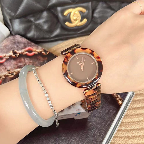 Hawksbill Retro Fashion Watch